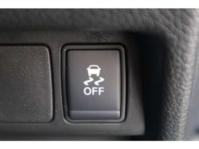 エクストレイル2.0 20X 2列車 4WD　社外ナビ　バックカメラ　電動バックドア　ハンズフリー　LEDヘッドライト　ヒルディセントコントロール 2000