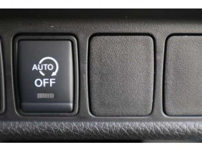 エクストレイル2.0 20X 2列車 4WD　社外ナビ　バックカメラ　電動バックドア　ハンズフリー　LEDヘッドライト　ヒルディセントコントロール 2000