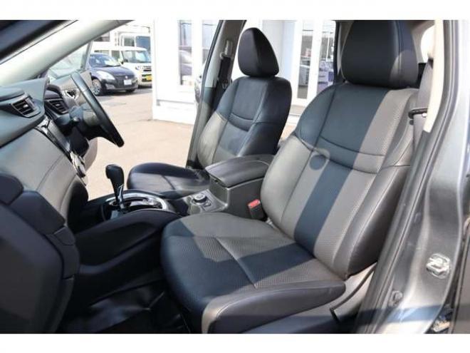 エクストレイル2.0 20X 2列車 4WD　社外ナビ　バックカメラ　電動バックドア　ハンズフリー　LEDヘッドライト　ヒルディセントコントロール 2000