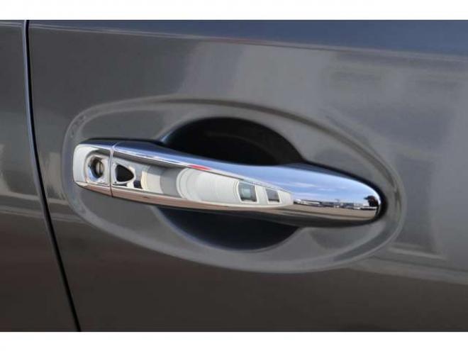 エクストレイル2.0 20X 2列車 4WD　社外ナビ　バックカメラ　電動バックドア　ハンズフリー　LEDヘッドライト　ヒルディセントコントロール 2000