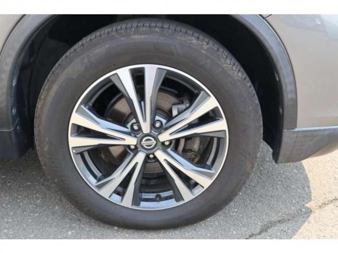 エクストレイル2.0 20X 2列車 4WD　社外ナビ　バックカメラ　電動バックドア　ハンズフリー　LEDヘッドライト　ヒルディセントコントロール 2000