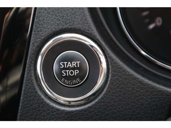 エクストレイル2.0 20X 2列車 4WD　社外ナビ　バックカメラ　電動バックドア　ハンズフリー　LEDヘッドライト　ヒルディセントコントロール 2000