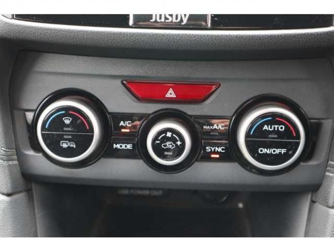 インプレッサスポーツ 2.0 i-L アイサイト 4WD　純正ダイヤトーンナビ　バックカメラ　ETC　ドライブレコーダー　電動パーキングブレーキ　ヘッドライトウォッシャー　ミラーヒーター　アダプティブクルーズコントロール 2000