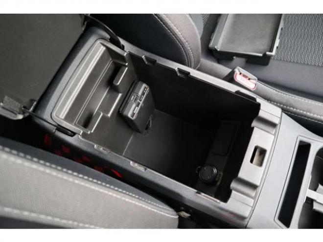 インプレッサスポーツ 2.0 i-L アイサイト 4WD　純正ダイヤトーンナビ　バックカメラ　ETC　ドライブレコーダー　電動パーキングブレーキ　ヘッドライトウォッシャー　ミラーヒーター　アダプティブクルーズコントロール 2000