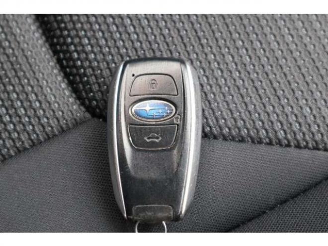 インプレッサスポーツ 2.0 i-L アイサイト 4WD　純正ダイヤトーンナビ　バックカメラ　ETC　ドライブレコーダー　電動パーキングブレーキ　ヘッドライトウォッシャー　ミラーヒーター　アダプティブクルーズコントロール 2000