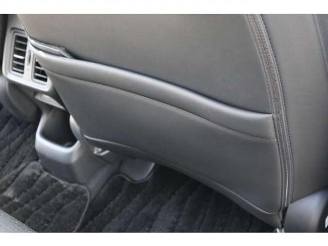 ヴェゼル1.5 e:HEV Z 4WD　純正フルセグナビ　全方位カメラ　社外ドラレコ付きデジタルルームミラー　ワイヤレス充電器　シートヒーター　アダプティブクルーズコントロール　電動パーキング　電動バックドア　ステアリングヒーター 1500