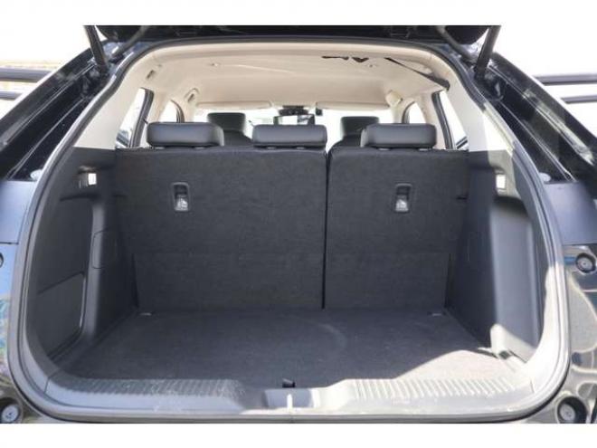 ヴェゼル1.5 e:HEV Z 4WD　純正フルセグナビ　全方位カメラ　社外ドラレコ付きデジタルルームミラー　ワイヤレス充電器　シートヒーター　アダプティブクルーズコントロール　電動パーキング　電動バックドア　ステアリングヒーター 1500