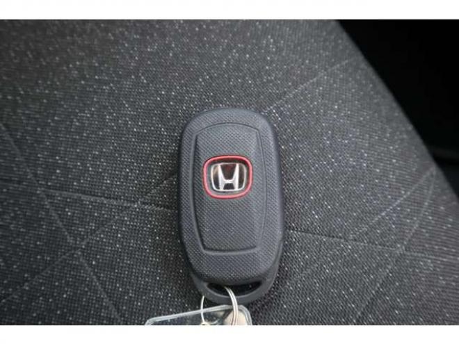 ヴェゼル1.5 e:HEV Z 4WD　純正フルセグナビ　全方位カメラ　社外ドラレコ付きデジタルルームミラー　ワイヤレス充電器　シートヒーター　アダプティブクルーズコントロール　電動パーキング　電動バックドア　ステアリングヒーター 1500