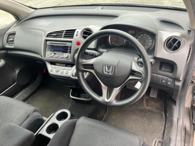 ストリームX 4WD 1800 ５Dr