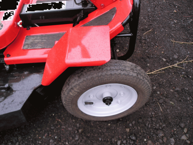 芝草刈機乗用草刈り機　ラビット　モア　全塗装で整備済み　即使用可