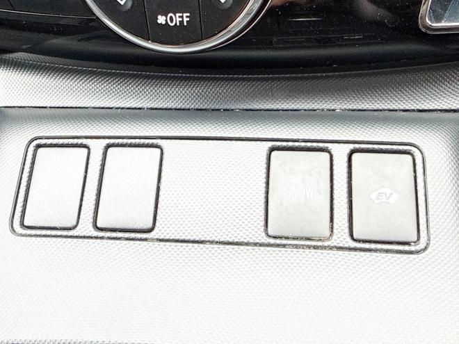 エスティマハイブリッドハイブリッド2.4アエラス プレミアムED 4WD　ローンが不安な方＜優遇ローン＞　本州仕入　寒冷地仕様　純正SDナビ　後席モニター 4WD 2400 5Dr