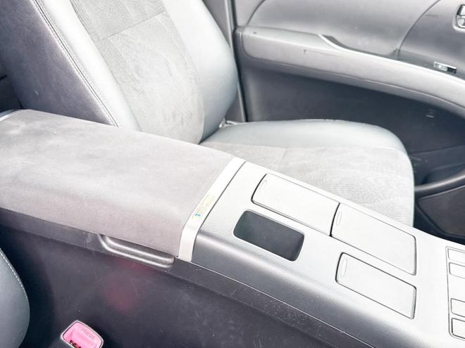 エスティマハイブリッドハイブリッド2.4アエラス プレミアムED 4WD　ローンが不安な方＜優遇ローン＞　本州仕入　寒冷地仕様　純正SDナビ　後席モニター 4WD 2400 5Dr