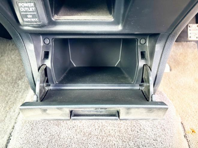 オデッセイ2.4アブソルート 4WD　ローンが不安な方＜優遇ローン1年保証　社外ナビ 