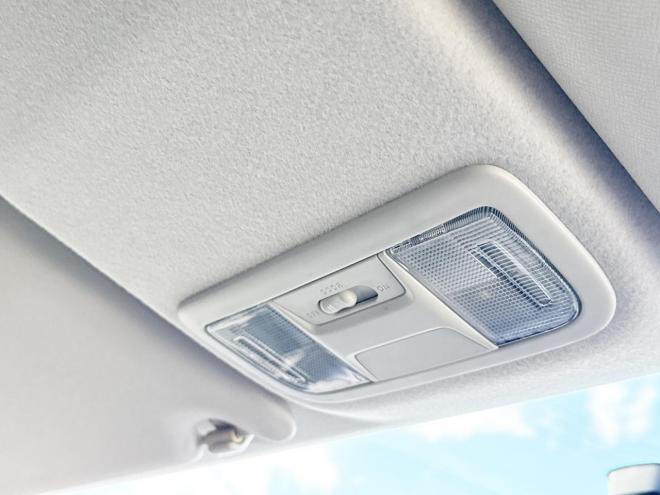 ステップワゴン2.0G Eセレクション 4WD　ローンが不安な方＜優遇ローン＞　本州仕入 寒冷地仕様　純正9型ナビ　フルセグTV 4WD 2000 5Dr