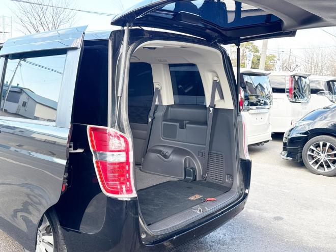 ステップワゴン2.0G Eセレクション 4WD　ローンが不安な方＜優遇ローン＞　本州仕入 寒冷地仕様　純正9型ナビ　フルセグTV 4WD 2000 5Dr