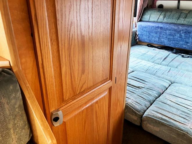 コースター中古　キャンピング