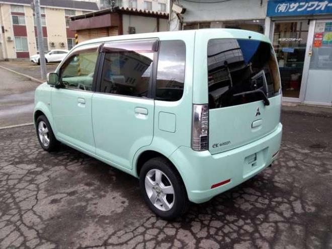 eKワゴンMX 4WD　4速オートマチック　キーレス　ナビTV　リモコンスターター　D席シートヒーター　夏冬アルミタイヤ付　車検令和10年4月 660