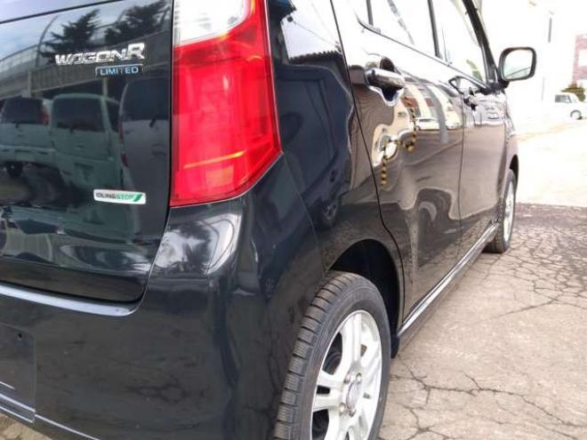 ワゴンRFX リミテッド 4WD　ABS　スマートキー　プッシュスタート　アイドリングストップ　ナビTV　ドライブレコーダー　ドアミラーウインカー　D席シートヒーター　夏冬アルミタイヤ付　車検令和10年4月 660