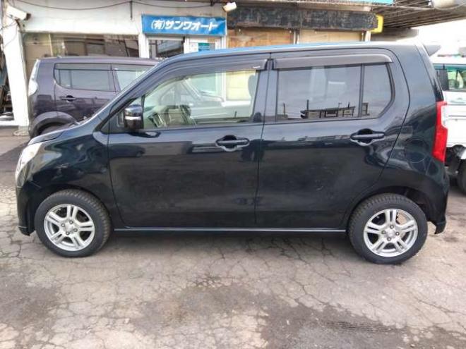 ワゴンRFX リミテッド 4WD　ABS　スマートキー　プッシュスタート　アイドリングストップ　ナビTV　ドライブレコーダー　ドアミラーウインカー　D席シートヒーター　夏冬アルミタイヤ付　車検令和10年4月 660