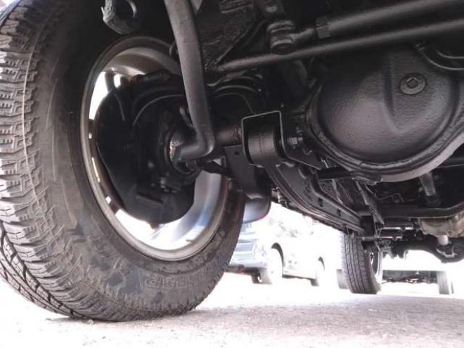 ジムニーランドベンチャー 4WD　パートタイム4WD　ABS　ICターボ　フロア5速　キーレス　ドアミラーウインカー　レザーシート　ETC　ワンオーナー車　車検令和9年8月 660