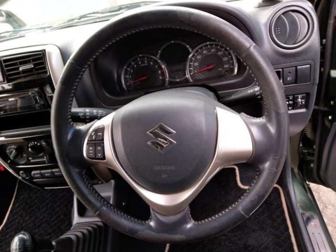 ジムニーランドベンチャー 4WD　パートタイム4WD　ABS　ICターボ　フロア5速　キーレス　ドアミラーウインカー　レザーシート　ETC　ワンオーナー車　車検令和9年8月 660