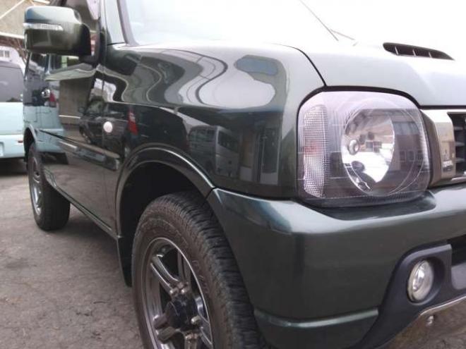 ジムニーランドベンチャー 4WD　パートタイム4WD　ABS　ICターボ　フロア5速　キーレス　ドアミラーウインカー　レザーシート　ETC　ワンオーナー車　車検令和9年8月 660