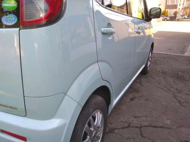 モコS FOUR 4WD　ABS　インテリジェントキー　プッシュスタート　ナビTV　ブルーツース　バックカメラ　リモコンスターター　ドアミラーウインカー　D席シートヒーター　夏冬アルミタイヤ付　車検令和10年4月 660