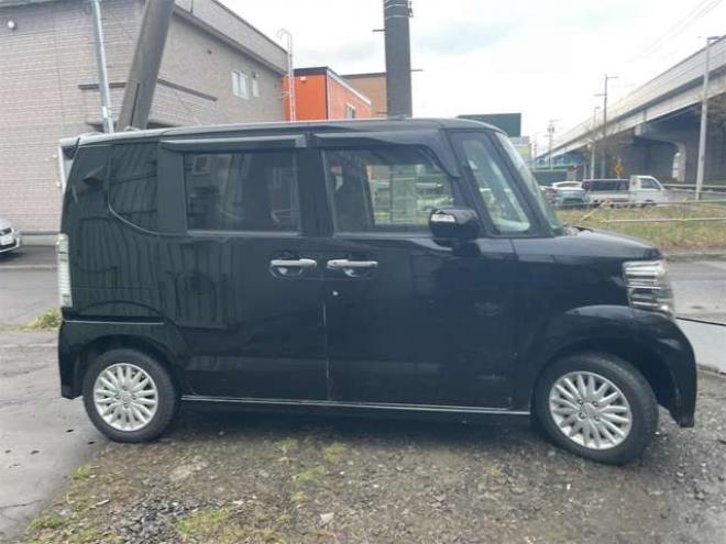 N-BOXカスタムG Aパッケージ 4WD　新在　庫　限　定　値　下　　中 660