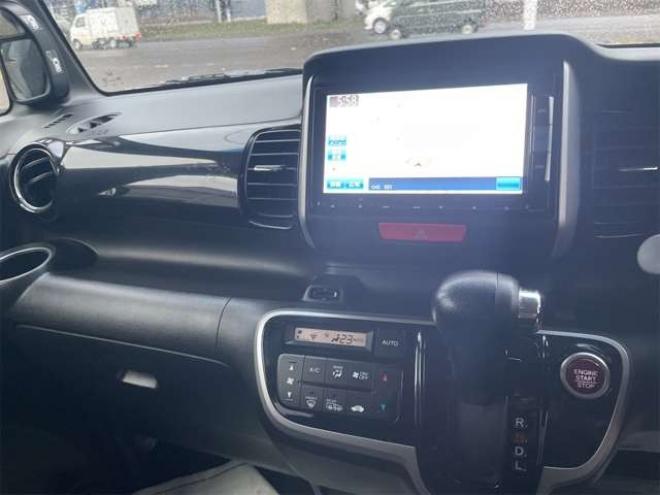 N-BOXカスタムG Aパッケージ 4WD　新在　庫　限　定　値　下　　中 660