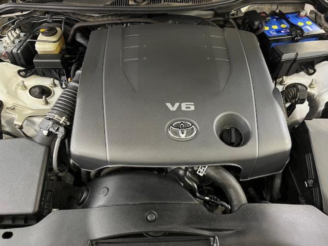 マークXプレミアム　Ｆｏｕｒ　本州仕入　寒冷地仕様　禁煙車　純正ハーフレザーシート　純正１６インチＡＷ　社外１６ＡＷ＋スタッドレスタイヤ付　純正ナビ　地デジ　Ｂｌｕｅｔｏｏｔｈオーディオ　バック＆サイドカメラ　パークアシスト 4WD 2500 4Dr