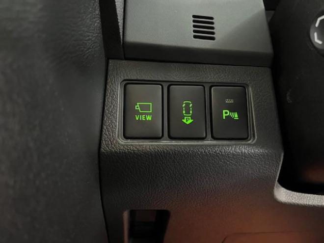 マークXプレミアム　Ｆｏｕｒ　本州仕入　寒冷地仕様　禁煙車　純正ハーフレザーシート　純正１６インチＡＷ　社外１６ＡＷ＋スタッドレスタイヤ付　純正ナビ　地デジ　Ｂｌｕｅｔｏｏｔｈオーディオ　バック＆サイドカメラ　パークアシスト 4WD 2500 4Dr