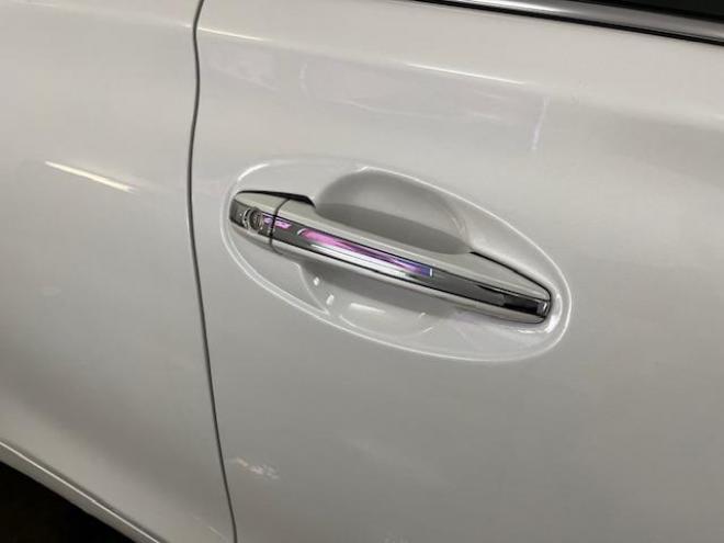 マークX２５０Ｇ　Ｆｏｕｒ　本州仕入　寒冷地仕様　禁煙車　純正１６インチＡＷ　社外１６ＡＷ＋スタッドレスタイヤ付　純正ナビ　地デジ　Ｂｌｕｅｔｏｏｔｈオーディオ　バックカメラ　ピットワーク製新品バッテリー　ＨＩＤヘッドライト 4WD 2500 4Dr