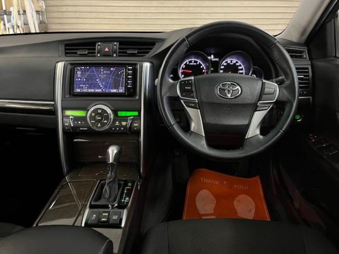 マークX２５０Ｇ　Ｆｏｕｒ　本州仕入　寒冷地仕様　禁煙車　純正１６インチＡＷ　社外１６ＡＷ＋スタッドレスタイヤ付　純正ナビ　地デジ　Ｂｌｕｅｔｏｏｔｈオーディオ　バックカメラ　ピットワーク製新品バッテリー　ＨＩＤヘッドライト 4WD 2500 4Dr