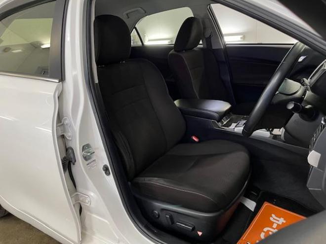 マークX２５０Ｇ　Ｆｏｕｒ　本州仕入　寒冷地仕様　禁煙車　純正１６インチＡＷ　社外１６ＡＷ＋スタッドレスタイヤ付　純正ナビ　地デジ　Ｂｌｕｅｔｏｏｔｈオーディオ　バックカメラ　ピットワーク製新品バッテリー　ＨＩＤヘッドライト 4WD 2500 4Dr