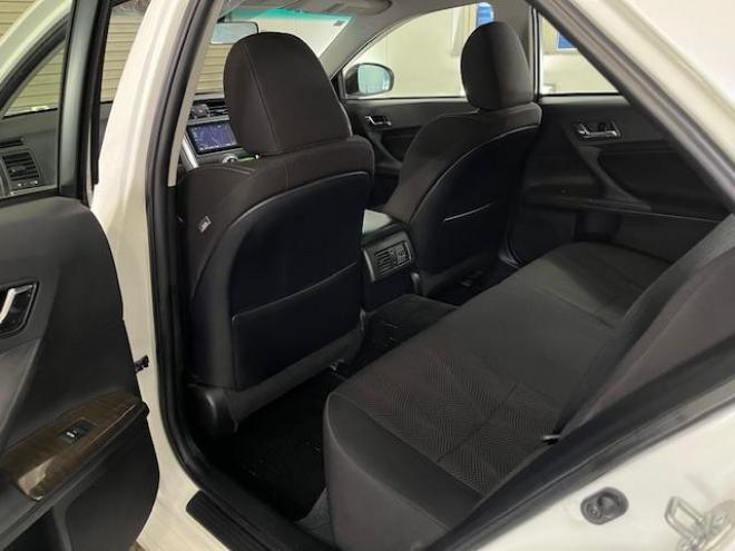 マークX２５０Ｇ　Ｆｏｕｒ　本州仕入　寒冷地仕様　禁煙車　純正１６インチＡＷ　社外１６ＡＷ＋スタッドレスタイヤ付　純正ナビ　地デジ　Ｂｌｕｅｔｏｏｔｈオーディオ　バックカメラ　ピットワーク製新品バッテリー　ＨＩＤヘッドライト 4WD 2500 4Dr