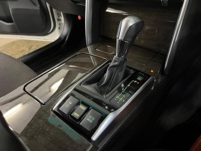 マークX２５０Ｇ　Ｆｏｕｒ　本州仕入　寒冷地仕様　禁煙車　純正１６インチＡＷ　社外１６ＡＷ＋スタッドレスタイヤ付　純正ナビ　地デジ　Ｂｌｕｅｔｏｏｔｈオーディオ　バックカメラ　ピットワーク製新品バッテリー　ＨＩＤヘッドライト 4WD 2500 4Dr