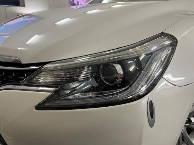 マークX２５０Ｇ　Ｆｏｕｒ　本州仕入　寒冷地仕様　禁煙車　純正１６インチＡＷ　社外１６ＡＷ＋スタッドレスタイヤ付　純正ナビ　地デジ　Ｂｌｕｅｔｏｏｔｈオーディオ　バックカメラ　ピットワーク製新品バッテリー　ＨＩＤヘッドライト 4WD 2500 4Dr