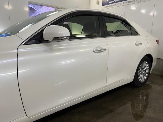 マークX２５０Ｇ　Ｆｏｕｒ　本州仕入　寒冷地仕様　禁煙車　純正１６インチＡＷ　社外１６ＡＷ＋スタッドレスタイヤ付　純正ナビ　地デジ　Ｂｌｕｅｔｏｏｔｈオーディオ　バックカメラ　ピットワーク製新品バッテリー　ＨＩＤヘッドライト 4WD 2500 4Dr