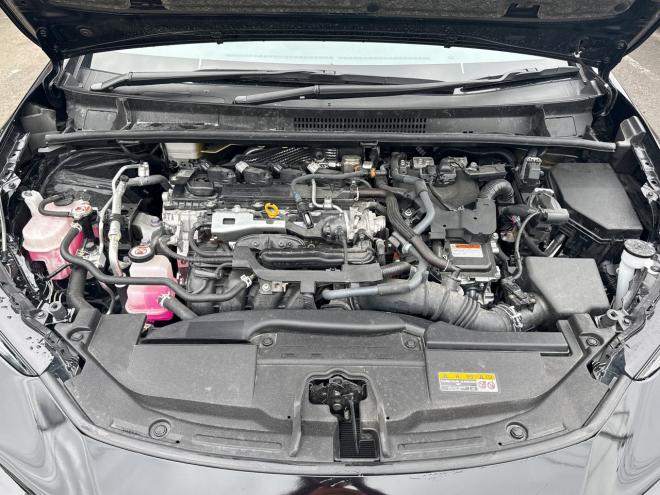 プリウス2.0G E-Four 4WD　ローンが不安な方＜優遇ローン＞　本州仕入　寒冷地仕様　軽減ブレーキ　レーンキープ 4WD 2000 5Dr