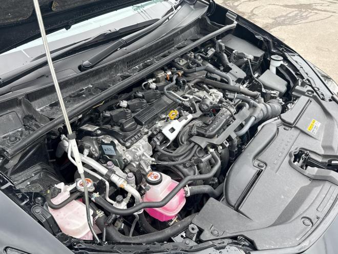 プリウス2.0G E-Four 4WD　ローンが不安な方＜優遇ローン＞　本州仕入　寒冷地仕様　軽減ブレーキ　レーンキープ 4WD 2000 5Dr