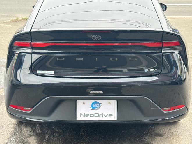 プリウス2.0G E-Four 4WD　ローンが不安な方＜優遇ローン＞　本州仕入　寒冷地仕様　軽減ブレーキ　レーンキープ 4WD 2000 5Dr