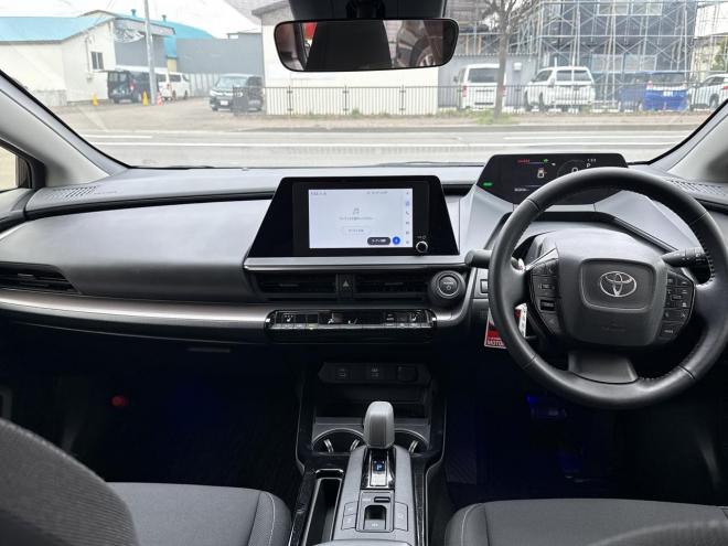 プリウス2.0G E-Four 4WD　ローンが不安な方＜優遇ローン＞　本州仕入　寒冷地仕様　軽減ブレーキ　レーンキープ 4WD 2000 5Dr