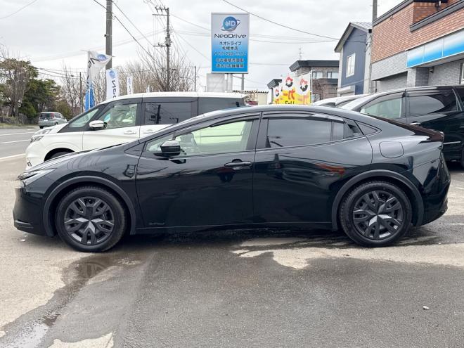 プリウス2.0G E-Four 4WD　ローンが不安な方＜優遇ローン＞　本州仕入　寒冷地仕様　軽減ブレーキ　レーンキープ 4WD 2000 5Dr