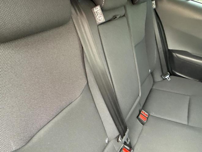 プリウス2.0G E-Four 4WD　ローンが不安な方＜優遇ローン＞　本州仕入　寒冷地仕様　軽減ブレーキ　レーンキープ 4WD 2000 5Dr