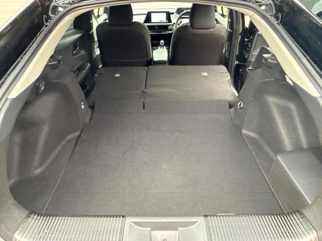 プリウス2.0G E-Four 4WD　ローンが不安な方＜優遇ローン＞　本州仕入　寒冷地仕様　軽減ブレーキ　レーンキープ 4WD 2000 5Dr