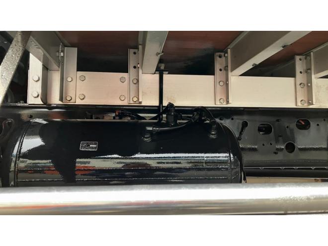 レンジャー中古　増t　家畜運搬車　6.7m　中型トラック