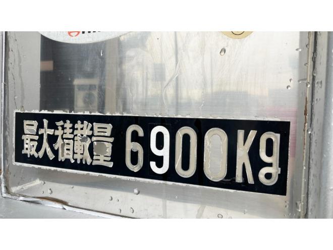 レンジャー中古　増t　家畜運搬車　6.7m　中型トラック