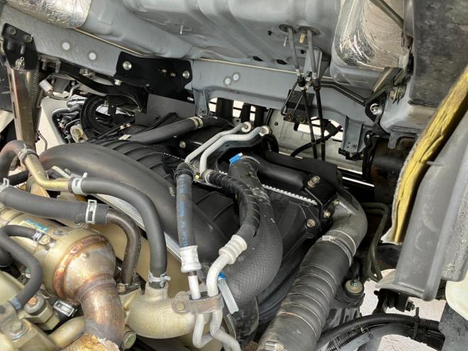 レンジャー中古　増t　家畜運搬車　6.7m　中型トラック