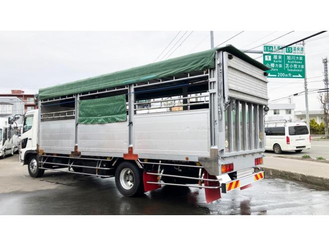 レンジャー中古　増t　家畜運搬車　6.7m　中型トラック
