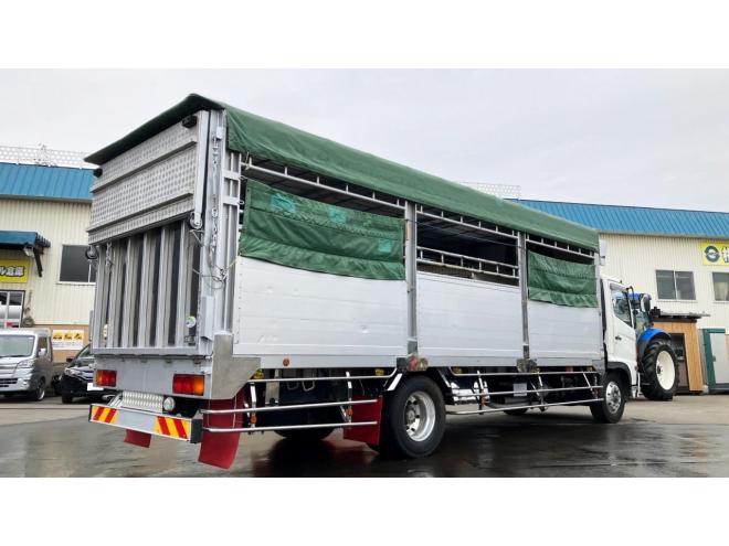 レンジャー中古　増t　家畜運搬車　6.7m　中型トラック